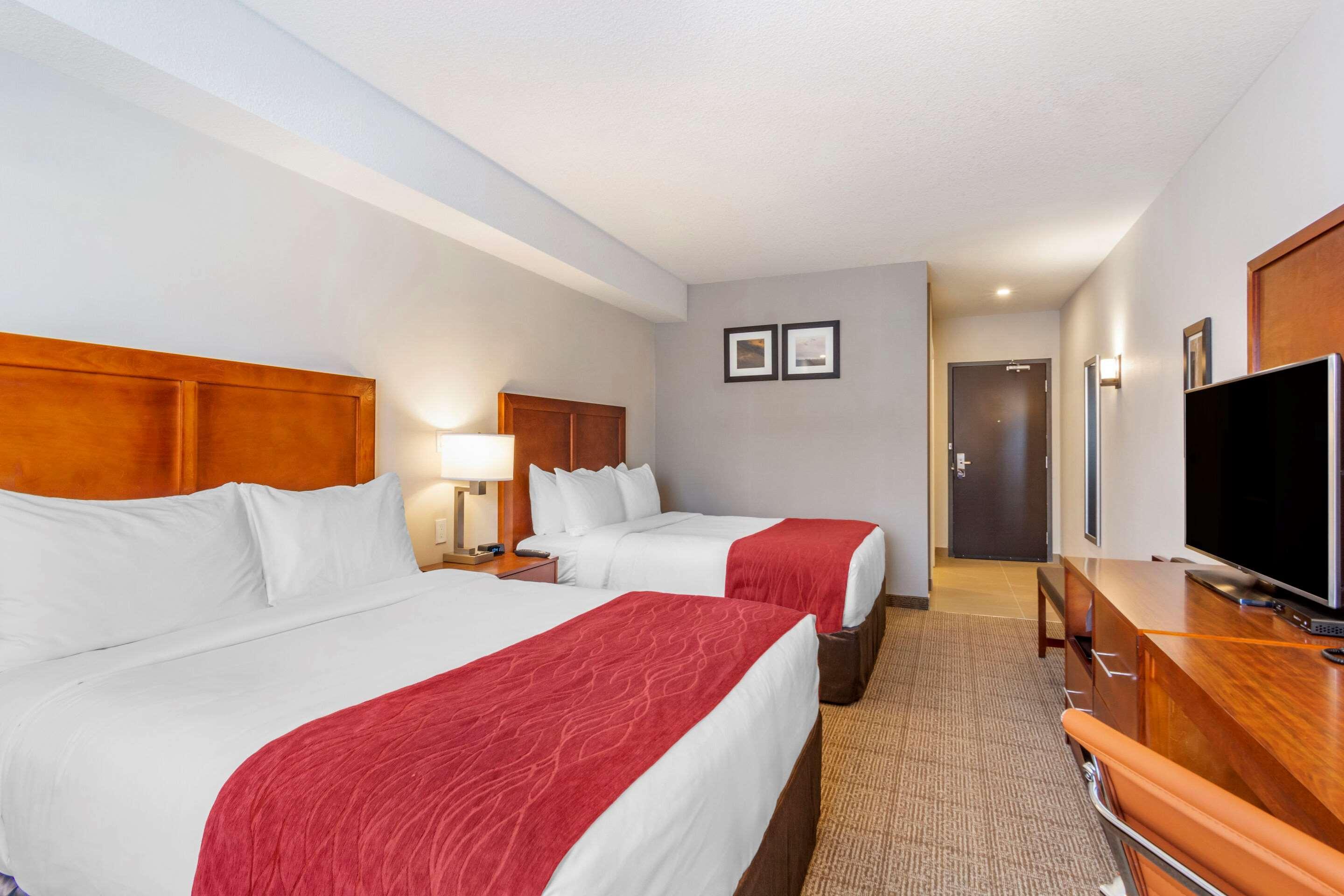 Comfort Inn & Suites Valemount Extérieur photo
